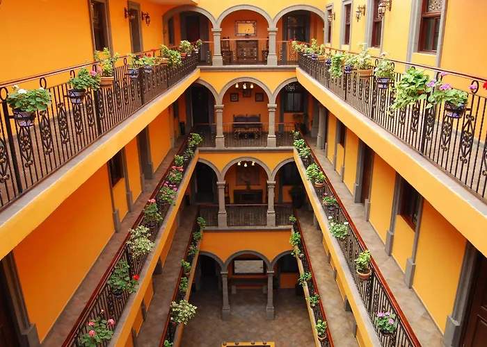 Hotel Morales Historical & Colonial Downtown Core
